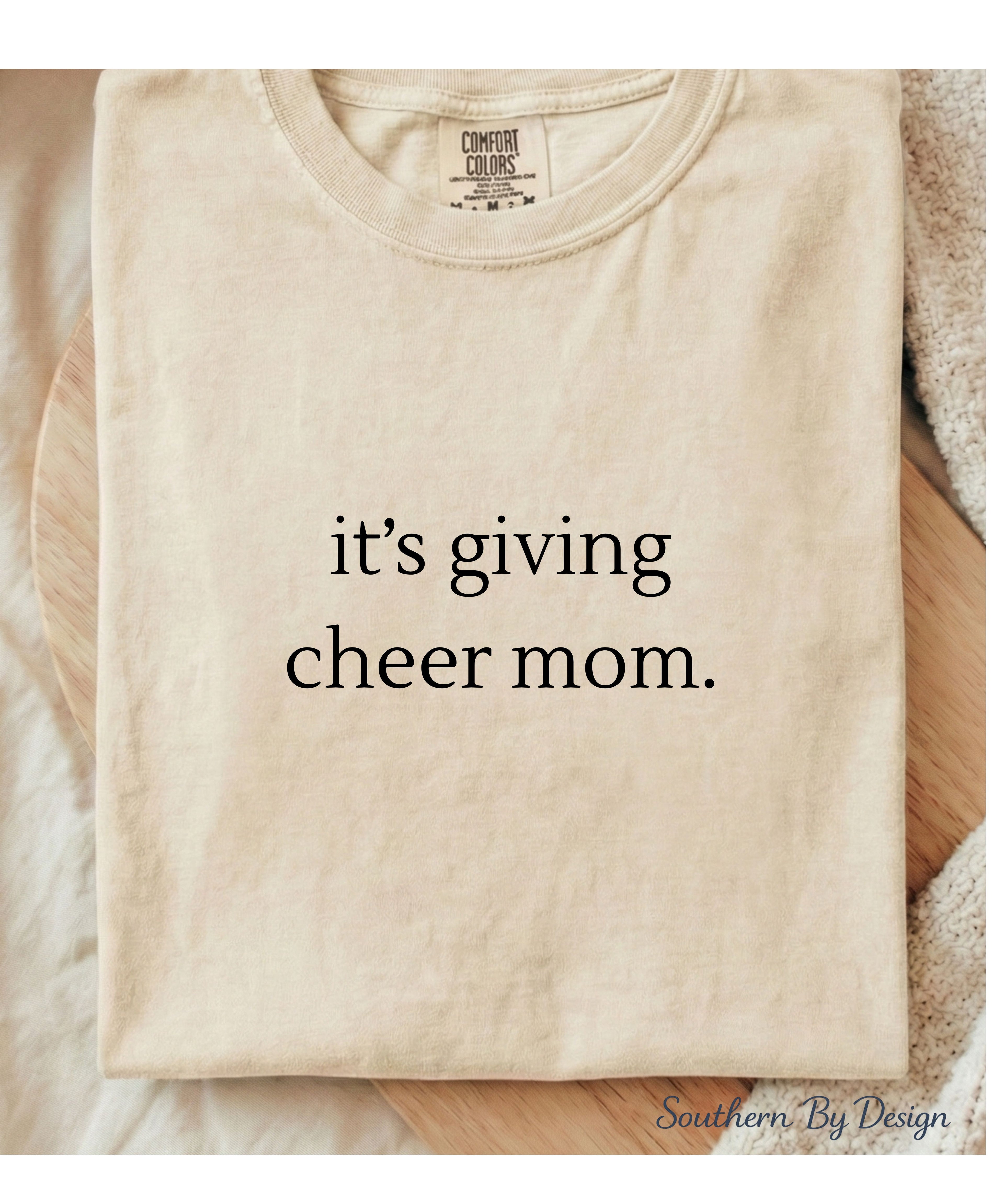 It's Giving Cheer Mom Tee